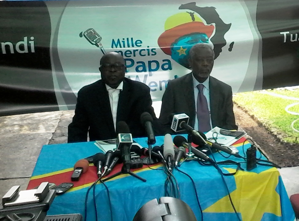 Les Ministres Baudouin Banza Mukalay et Elvis Mutiri face à la presse
