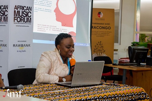 Celpa Diakiese partageant son expérience lors de la keynote de l’AMF