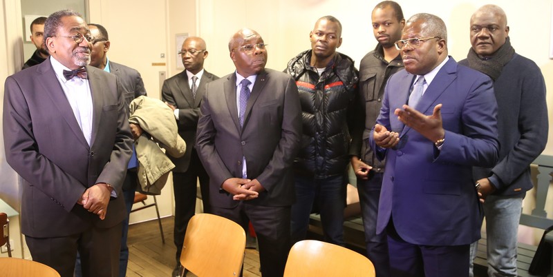 Ambassade du Congo en France une des séances d'explication de la procédures de l'obtention du passeport à Paris