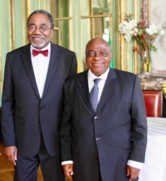 Rodolphe Adada et Jean-Marie Adoua à l'ambassade du Congo à Paris le 23 juin 2017