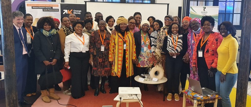 Photo de groupe OFAD à l’issue de la célébration de Journée Internationale de la Femme Africaine (JIFA), Paris, mardi 22 novembre 2022