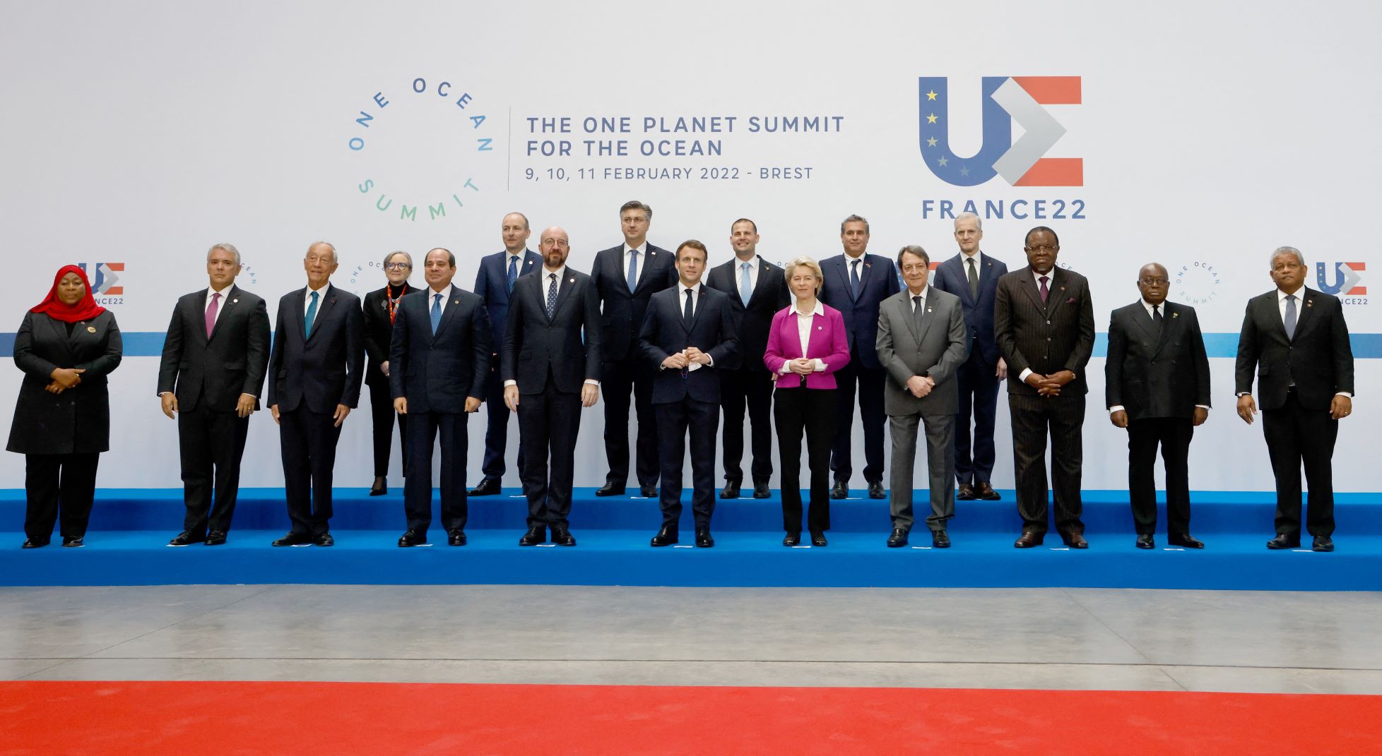 Photo de groupe, Premier Sommet 2022 sur l'océan à Brest, France