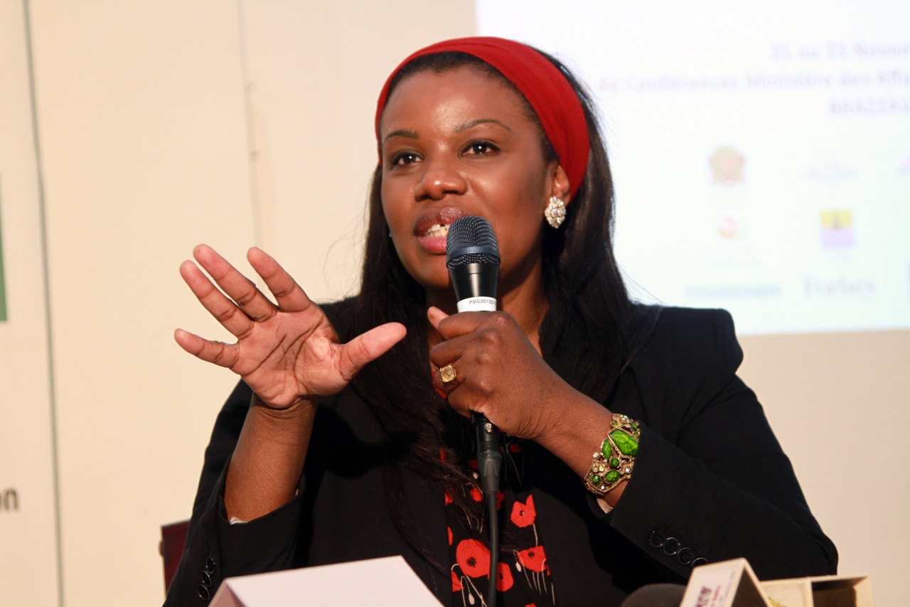 Edwige-Laure Mombouli, présidente du RICE, lors de la conférence de presse de lancement du challenge entrepreneurial à Brazzaville (©DR)