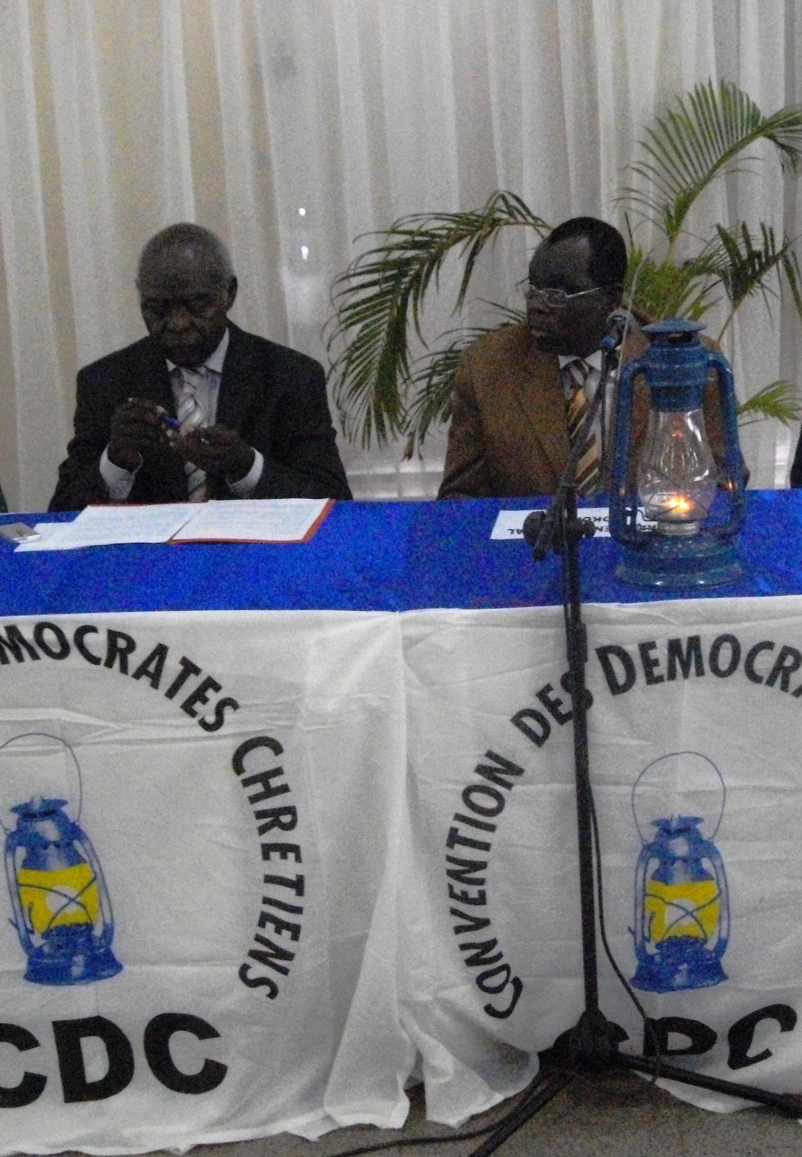 Gilbert Kiakwama et Florentin Mokondo respectivement président et vice-président de la CDC 