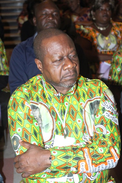 Papa Wemba lors de la première veillée mortuaire de Tabu Ley, le 7 décembre