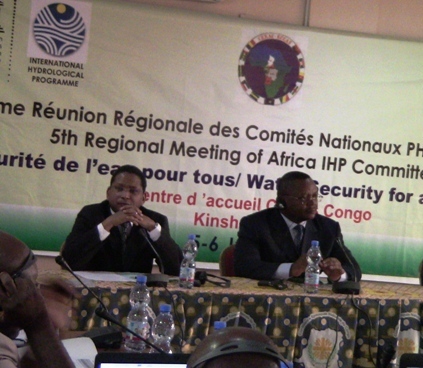  Le ministre Bavon N’sa Mputu Elima et le représentant de l’Unesco en RDC, Abdourahamane Diallo à l’ouverture de la 5e réunion du PHI