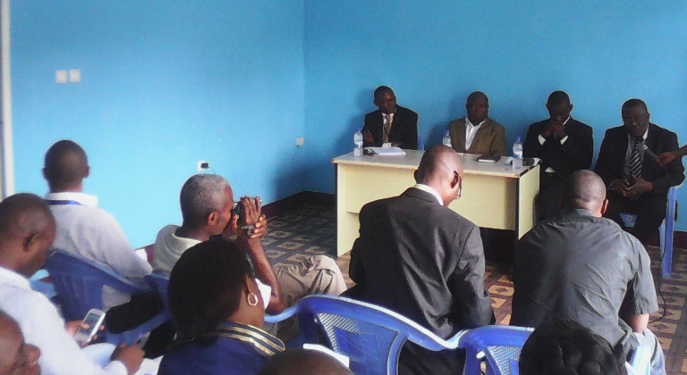 Désiré-Israël Kazadi, le président de l'UNPC, Kasonga Tshilunde, Mè Gérard Nkashama et le président de l'Omec, Polydor Muboyayi, devant les journalistes, à l'occasion de la journée nationale de la presse/Photo Adiac