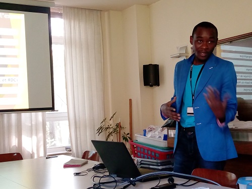 Hardy Nkodia présentant les premiers résultats de son étude