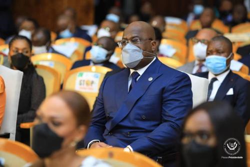 Félix-Antoine Tshisekedi suivant avec intérêt Une saison au Congo au Palais du Peuple (DR) 