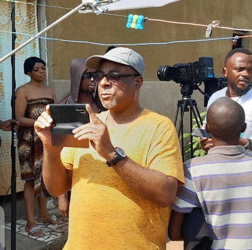 Yamba Bilonda sur le plateau du tournage de Photo il y a 3 semaines (DR)