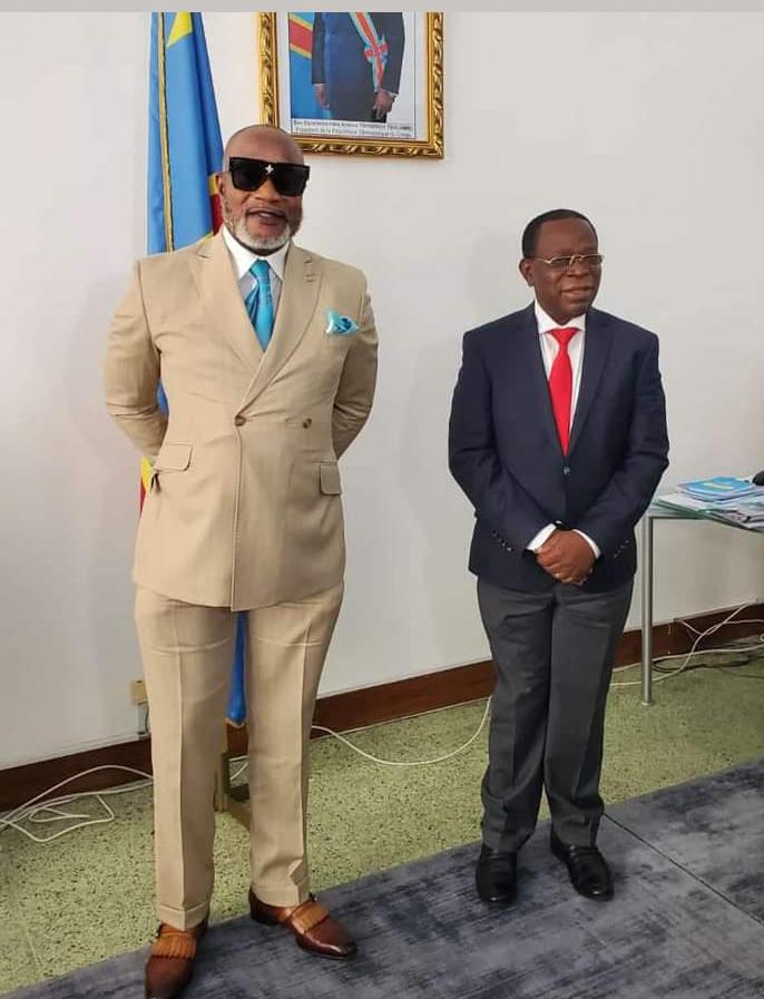  Koffi Olomide et le sénateur Bahati Lukwebo en bonne entente (DR)