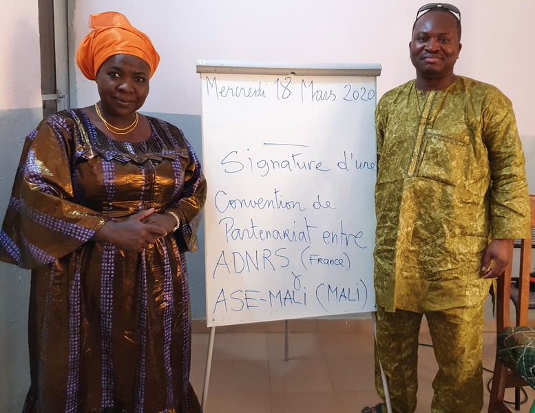 Cérémonie de séance de signature d'une convention de partenariat entre ADRNS et ASE-Mali le mercredi 18 mars 2020 à Bamako