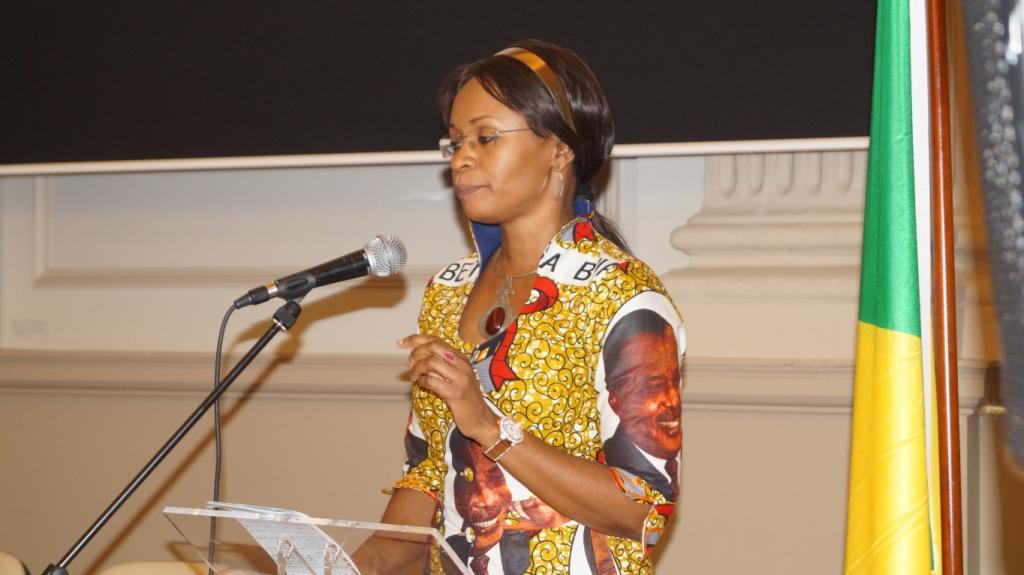 Edith Itoua, conseillère auprès du Président de la République pour le Département des Congolais de l'étranger lors de la journée inaugurale des 6èmes Assises des Yvelines à Saint-Germain-en-Laye