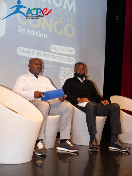 Duo de représentants du Bureau de liaison de Paris de l'ACPE à la 2e édition du Forum Jeunesse Congo