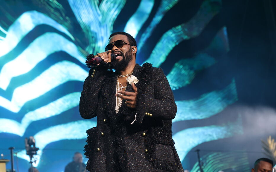 Fally Ipupa sur scène au Stade Saint Denis, mai 2026