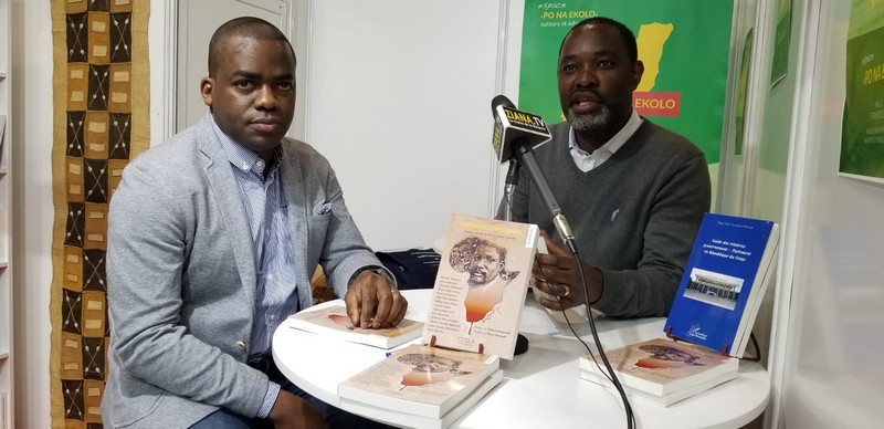 Marien Fauney Ngombe en dédicace au Stand Po na Ekolo à Livre Paris 2019