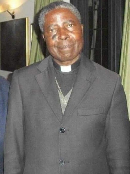 Mgr Bernard Nsayi