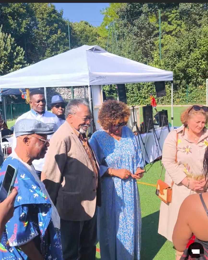 L'ambassadeur Rodolphe Adada à la guinguette de Suresnes aux festivités de l'indépendance de la République du Congo, vendredi 15 août 2025