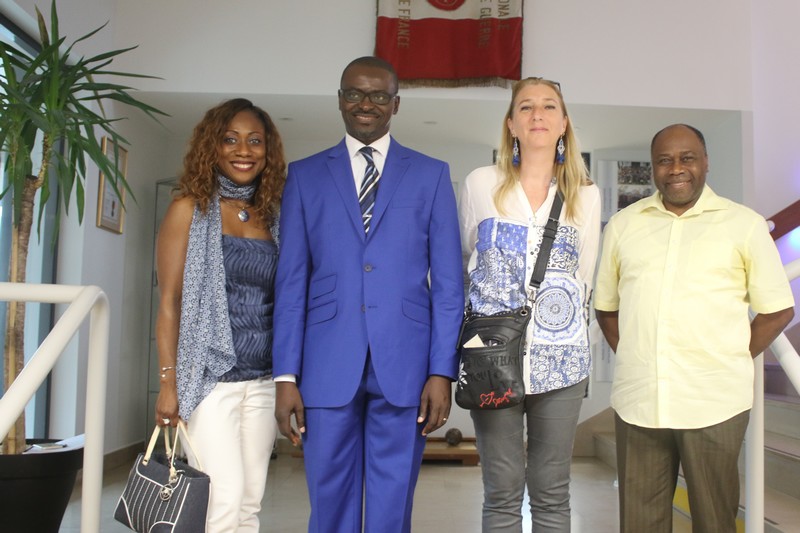 José Cyr Ebina député d'Igné en compagnie de Ange Laurent Coddy de l’Association mission internationale Dimpa-Iesrm et les élues de la mairie de Saint Cyr l'Ecole, Lydie Duchon à gauche, Sonia Brau à droite.