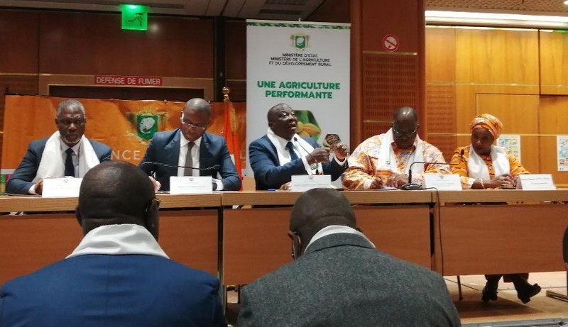 SIA 2023, Jeudi 2 mars, Journée spéciale de la Côte d'Ivoire, conférence animée par le ministre d’État Kobenan Kouassi Adjoumani et ses homologues des Ressources Animales et Halieutiques, des Eaux et Forêts 