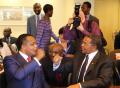 "Oyé, oyé, soutien", le président tanzanien Jakaya Kikwete rappelle au président Denis Sassou N'Guesso le mot d'ordre de la République populaire du Congo ©Adiac