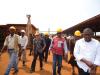 Photo 1 : Le ministre Henri Djombo (au centre) visitant la CIB-Olam.