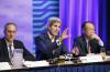 Le Secrétaire d'Etat, John Kerry (au centre) entouré du Président de la Banque mondiale Jim Yong Kim à droite et du Représentant au commerce, Michael Froman ©DR