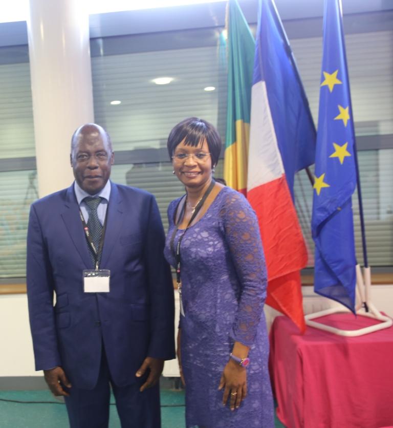 Edith Itoua, Conseillère auprès du Chef de l'Etat pour les Congolais de l'étranger et Emmanuel Ambende, président du département de la Cuvette  à l'issue des Assises des Yvelines à Chatou